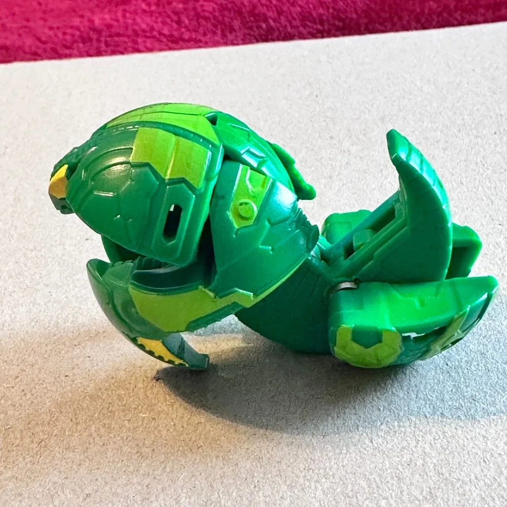 Bakugan Battle Planet Ventus Turtonium Green 500 B Power 81219BMP Figure‎